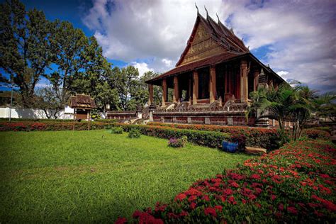  Chén Vàng Dòng họ Phra Khru - Một kiệt tác về sự tinh tế và tâm linh của nghệ thuật Thái cổ!